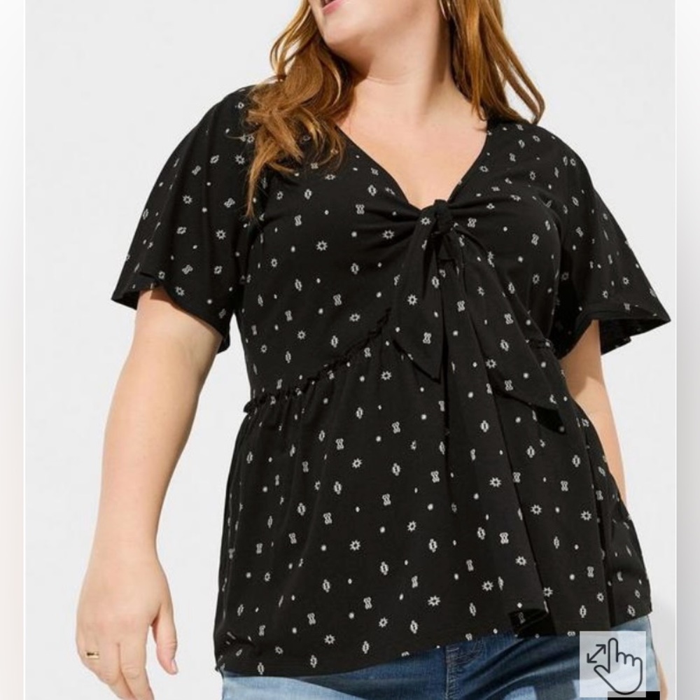 NWT Torrid Vintage Cotton Jersey V Neck Relaxed Tie Top  1X Short Sleeve Black